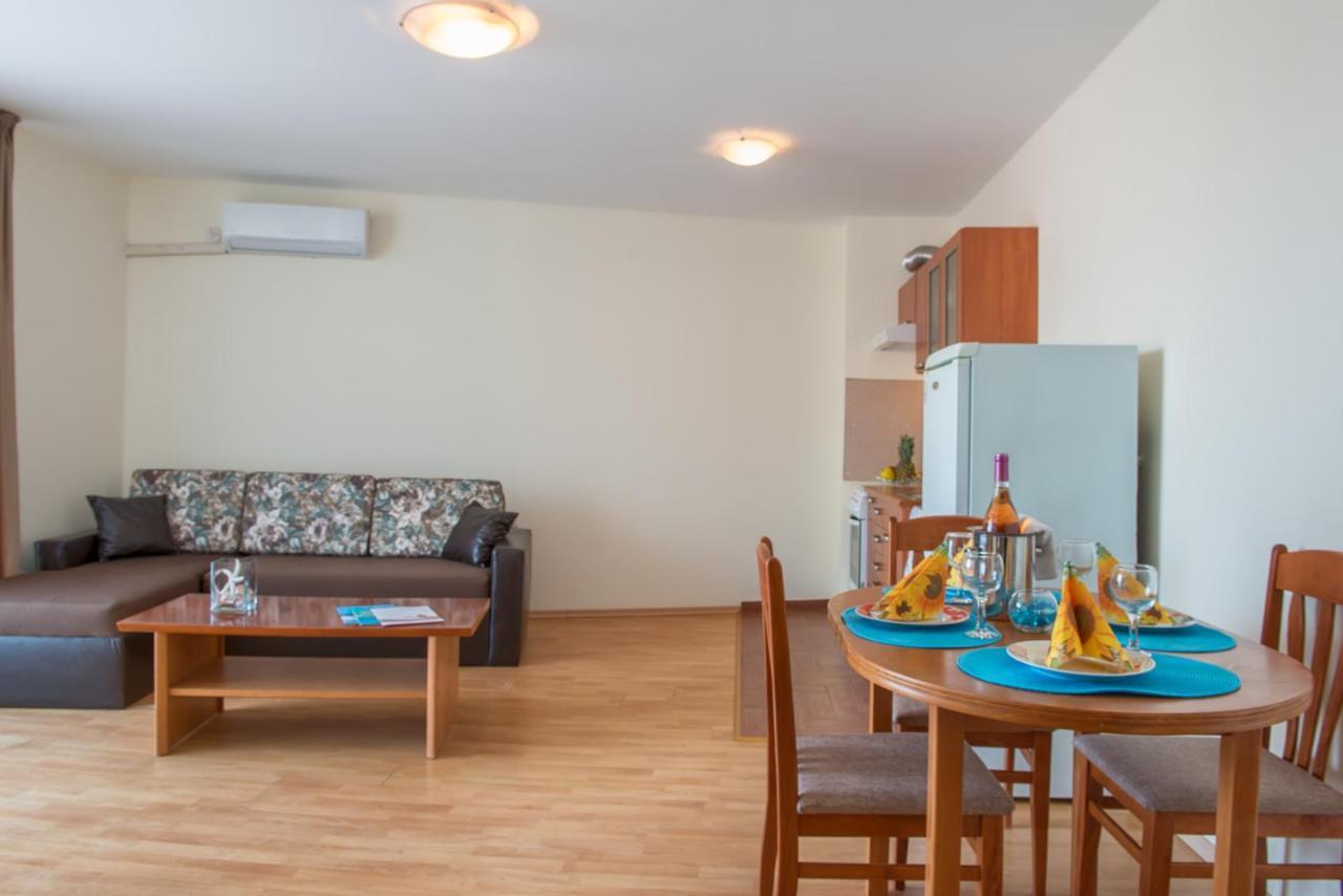 Privilege Beach Apartments Sveti Vlas Eksteriør bilde