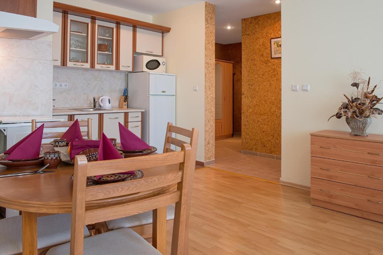 Privilege Beach Apartments Sveti Vlas Eksteriør bilde