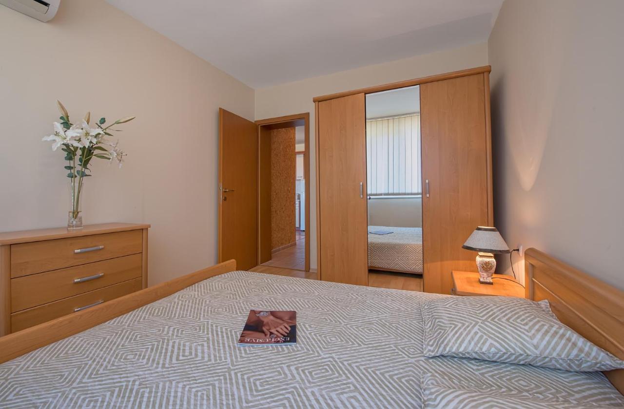 Privilege Beach Apartments Sveti Vlas Eksteriør bilde