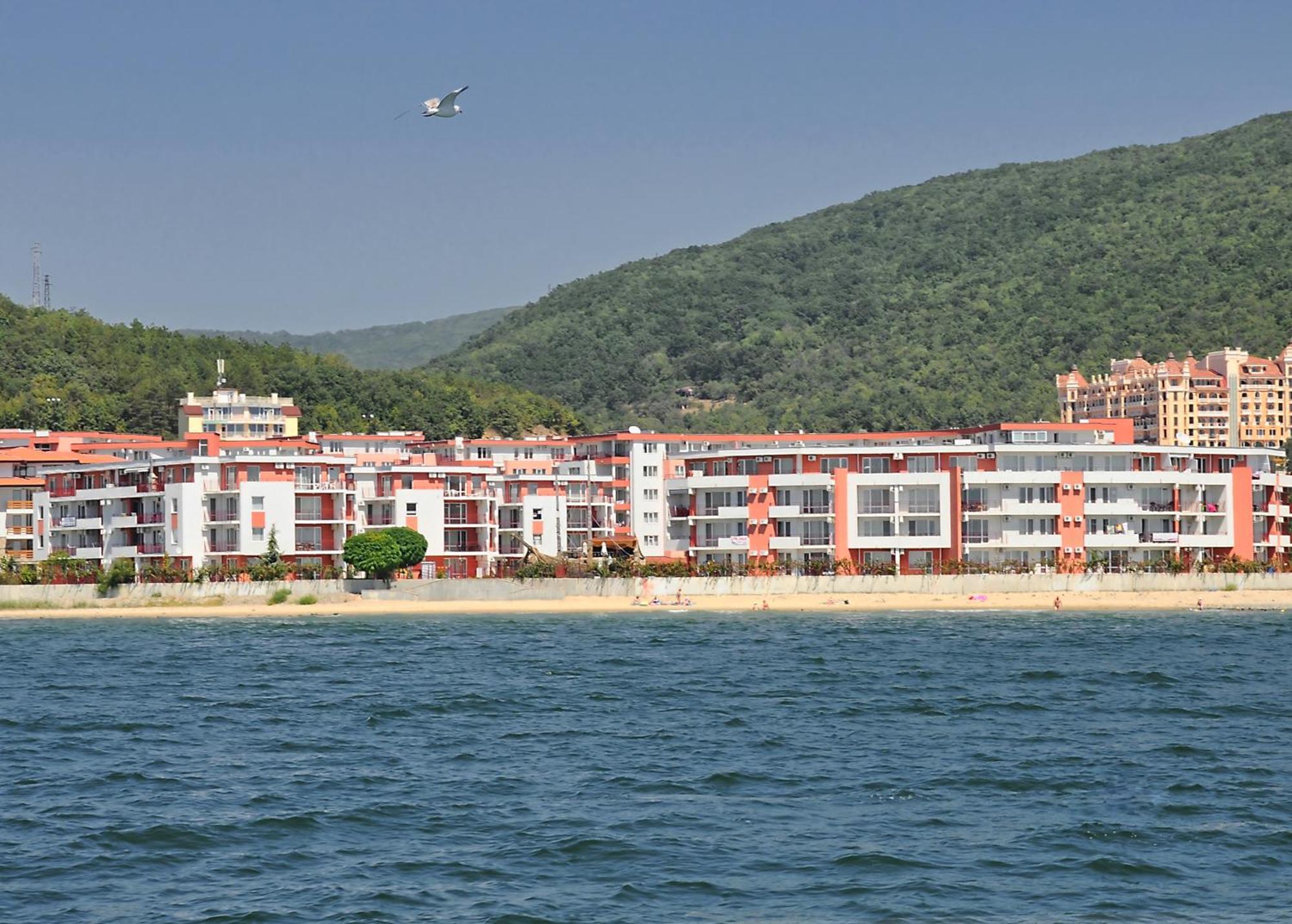 Privilege Beach Apartments Sveti Vlas Eksteriør bilde